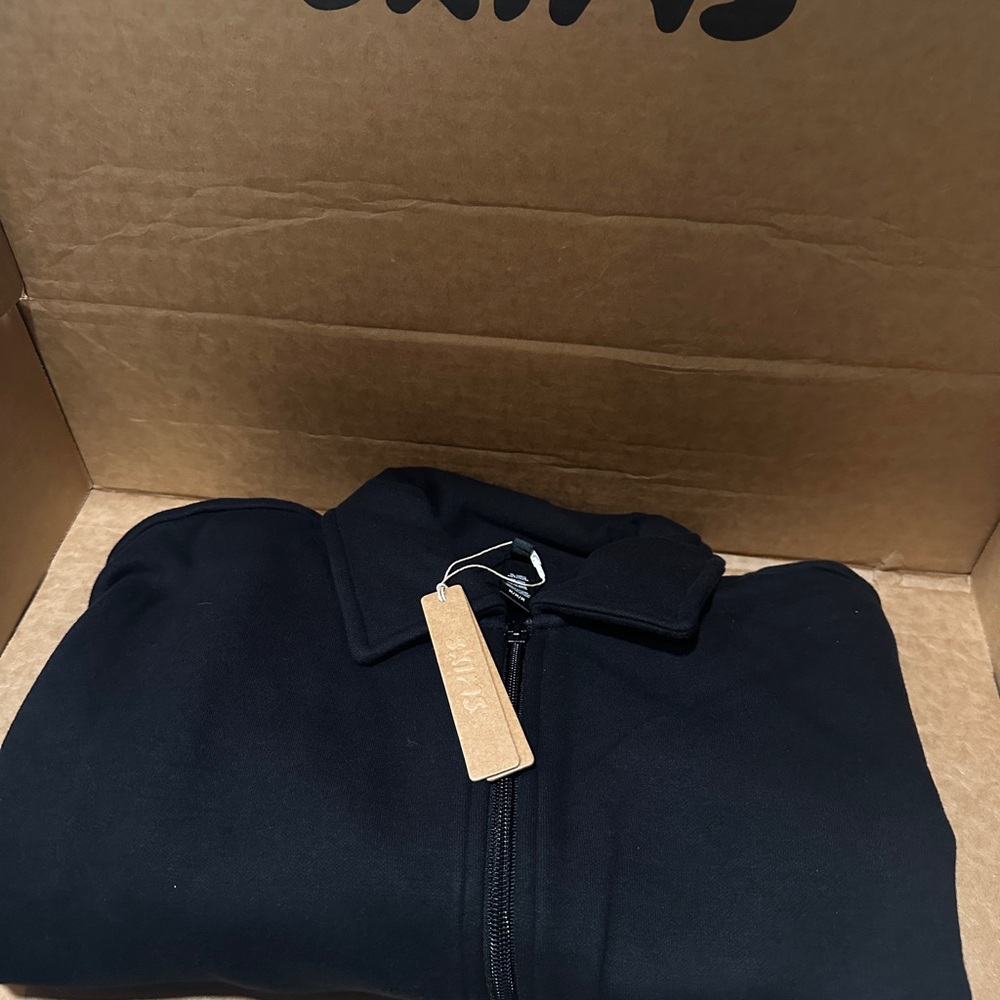 SKIMS COTTON FLEECE
OVERSIZED QUARTER ZIP PULLOVER - Picture 2 of 2
